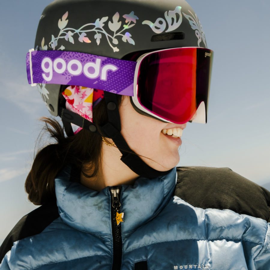 "Vintage Snow Suit Ambitions” PEAK G Polarized Snow Goggles Goodr