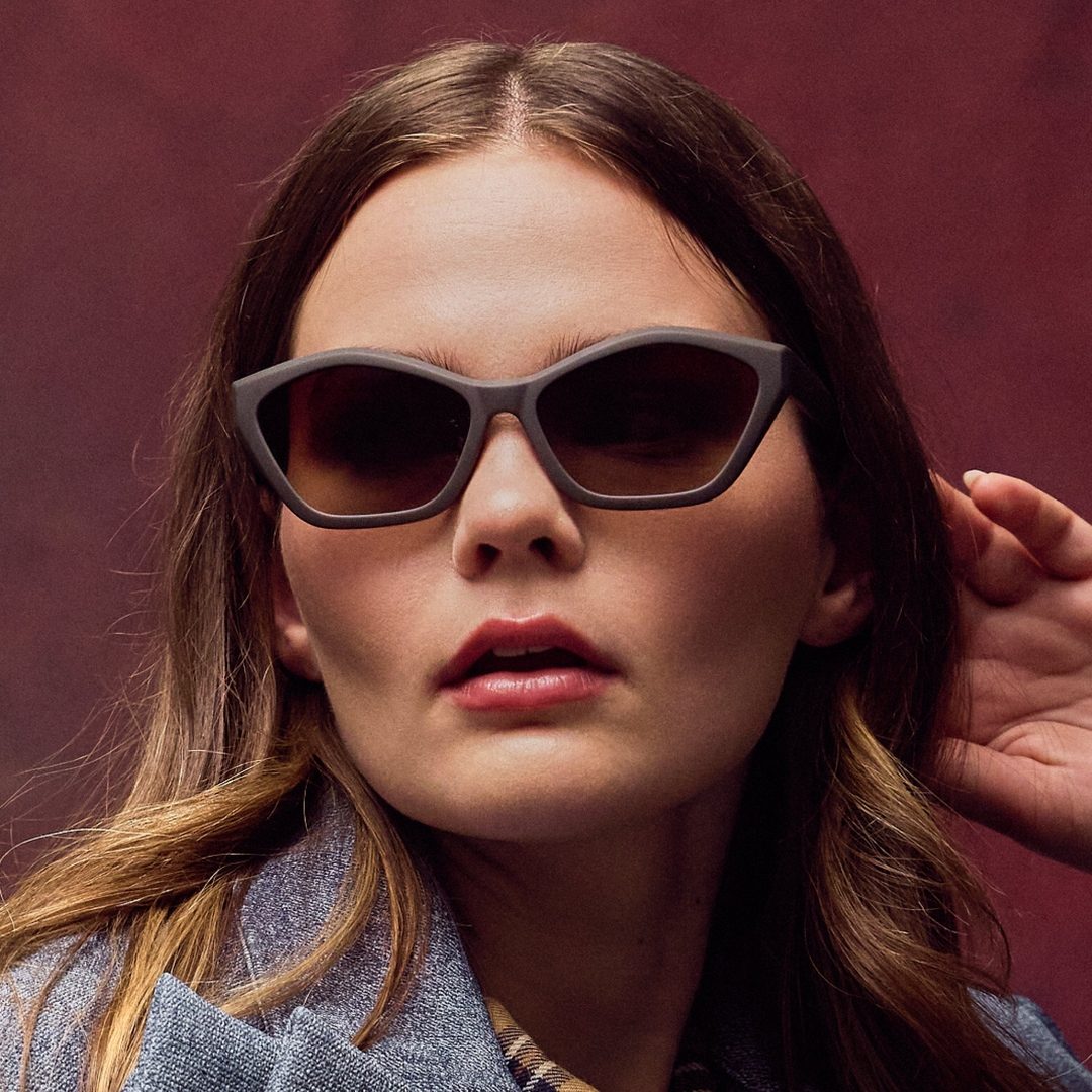 "Walnut Wonderland" Deco G Polarized Sunglasses Goodr