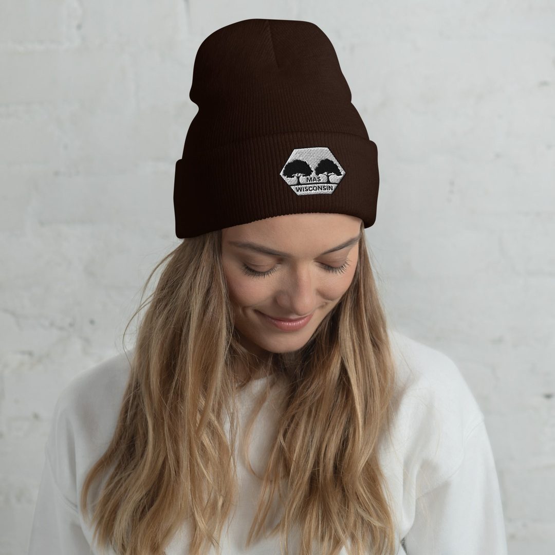 Más Wisconsin Beanie Más